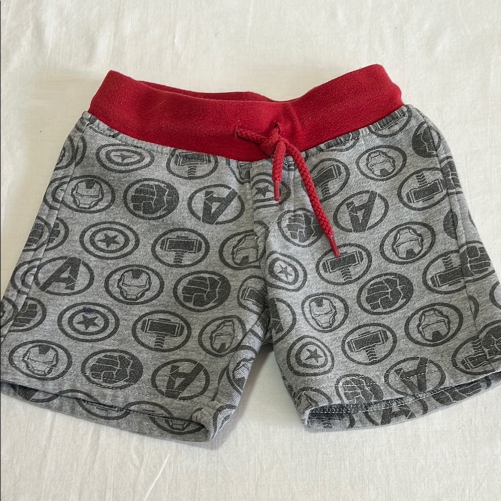 2T Kids Gray and Red Superhero Shorts